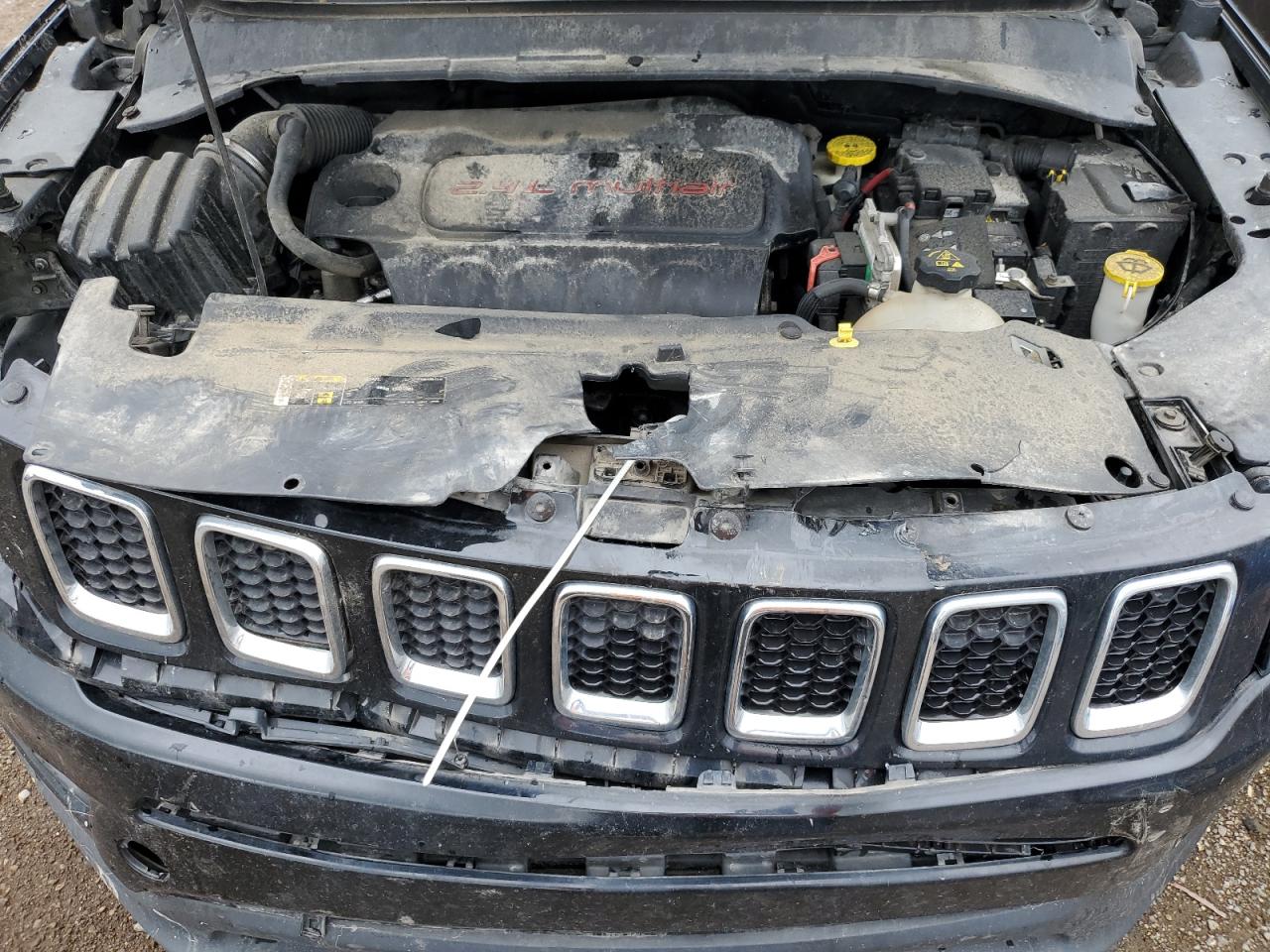 2018 Jeep Compass Latitude VIN: 3C4NJDBB6JT270850 Lot: 64402164