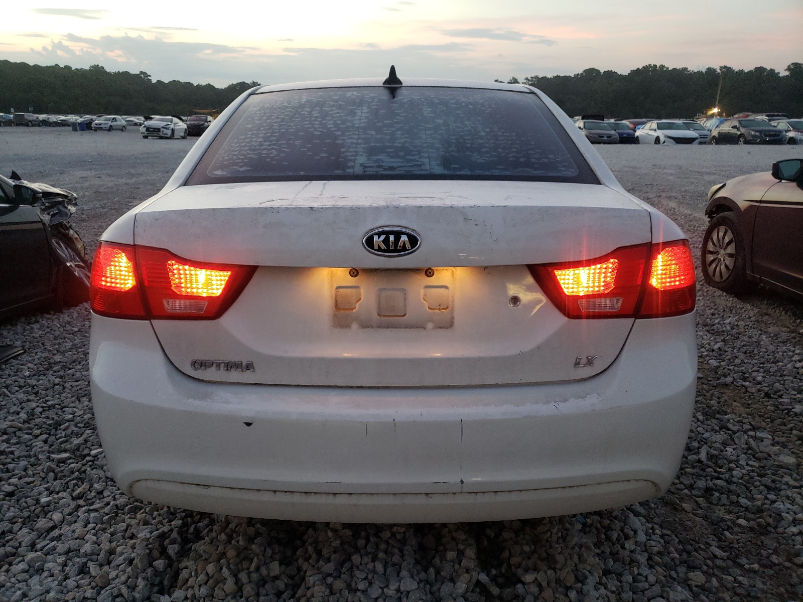 KNAGE228995303614 2009 Kia Optima Lx