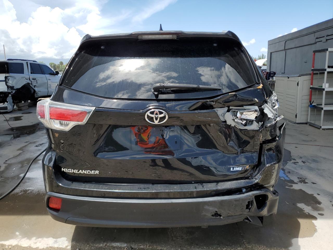 2015 Toyota Highlander Limited VIN: 5TDYKRFH6FS095586 Lot: 64038754