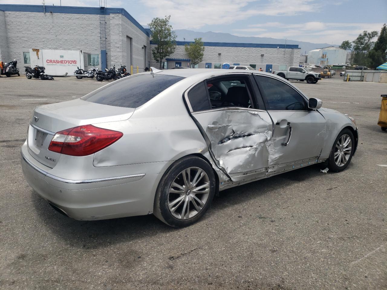 2012 Hyundai Genesis 3.8L VIN: KMHGC4DD2CU211462 Lot: 63344464