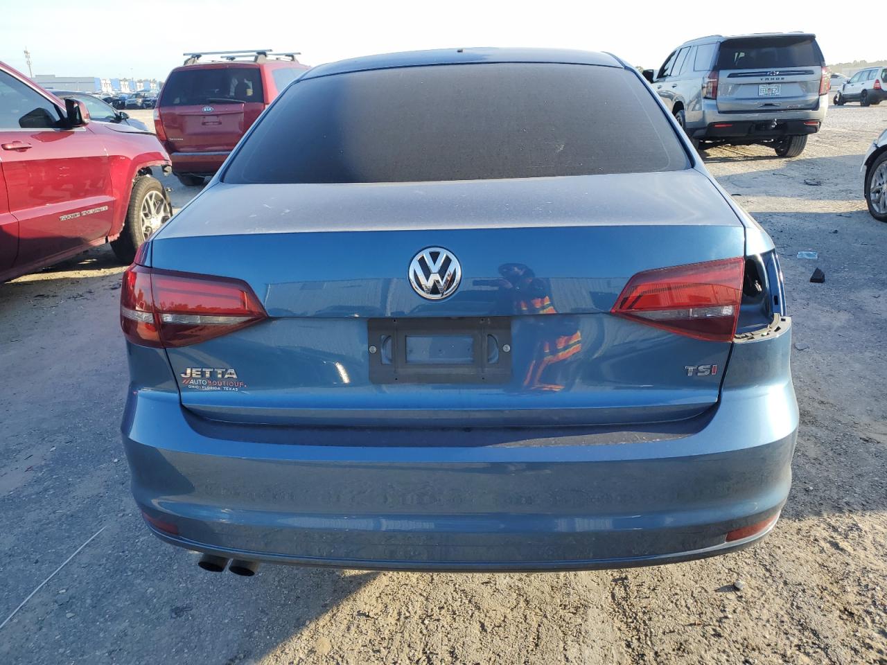 2017 Volkswagen Jetta - Image 6