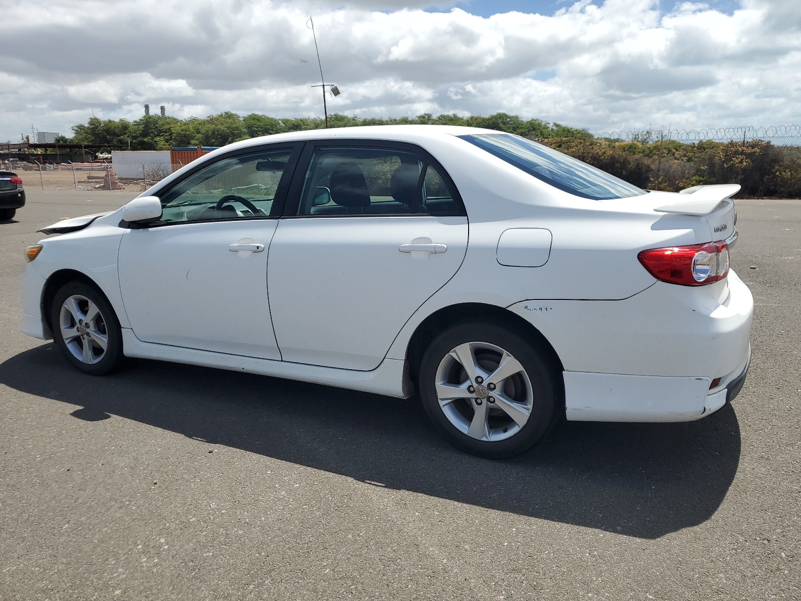 2T1BU4EE0BC749267 2011 Toyota Corolla Base