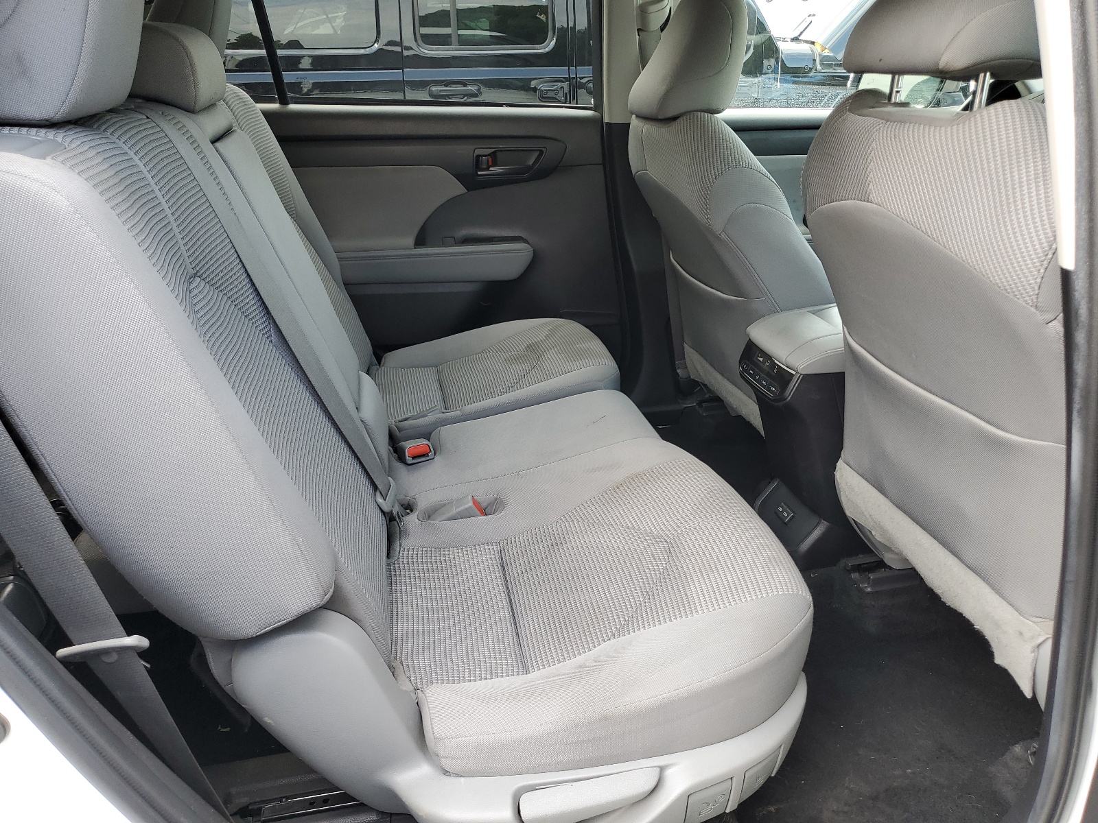 5TDBBRCHXNS550318 2022 Toyota Highlander Hybrid Le