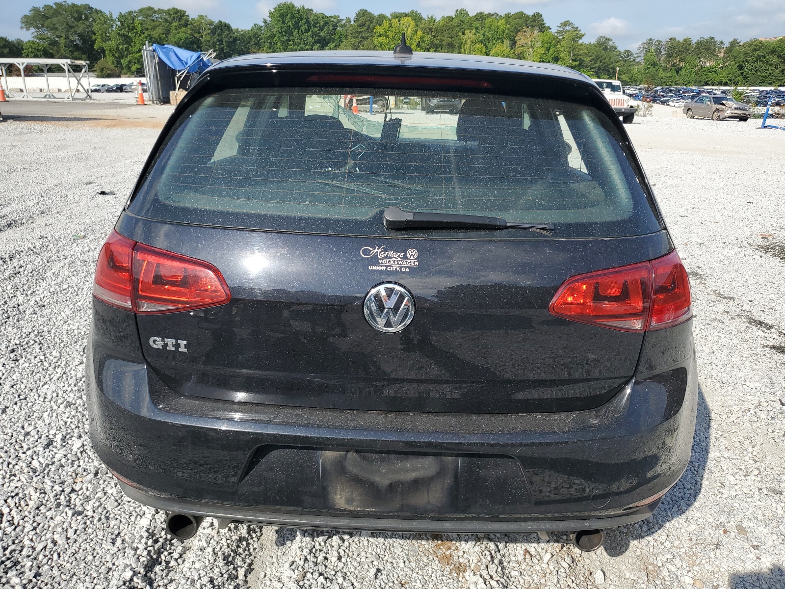 3VW4T7AU4HM066625 2017 Volkswagen Gti S