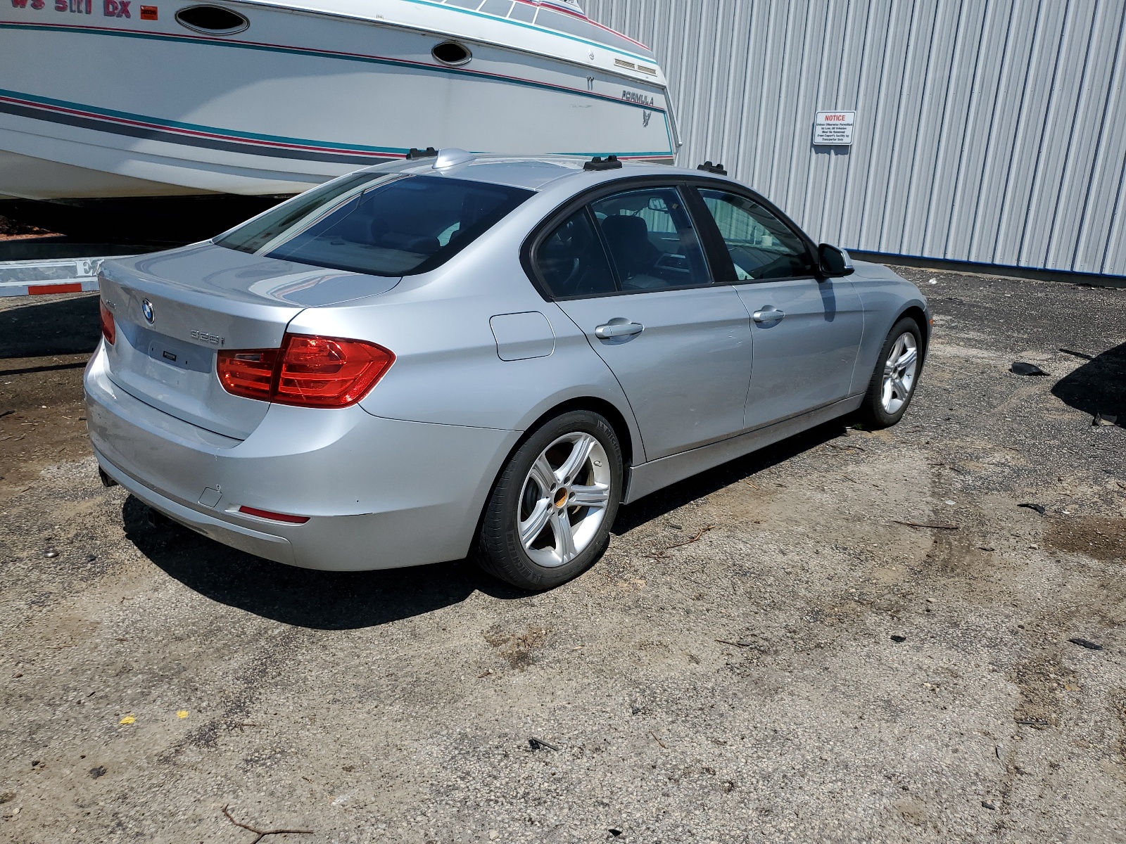 2013 BMW 328 Xi Sulev vin: WBA3B5C58DF593537