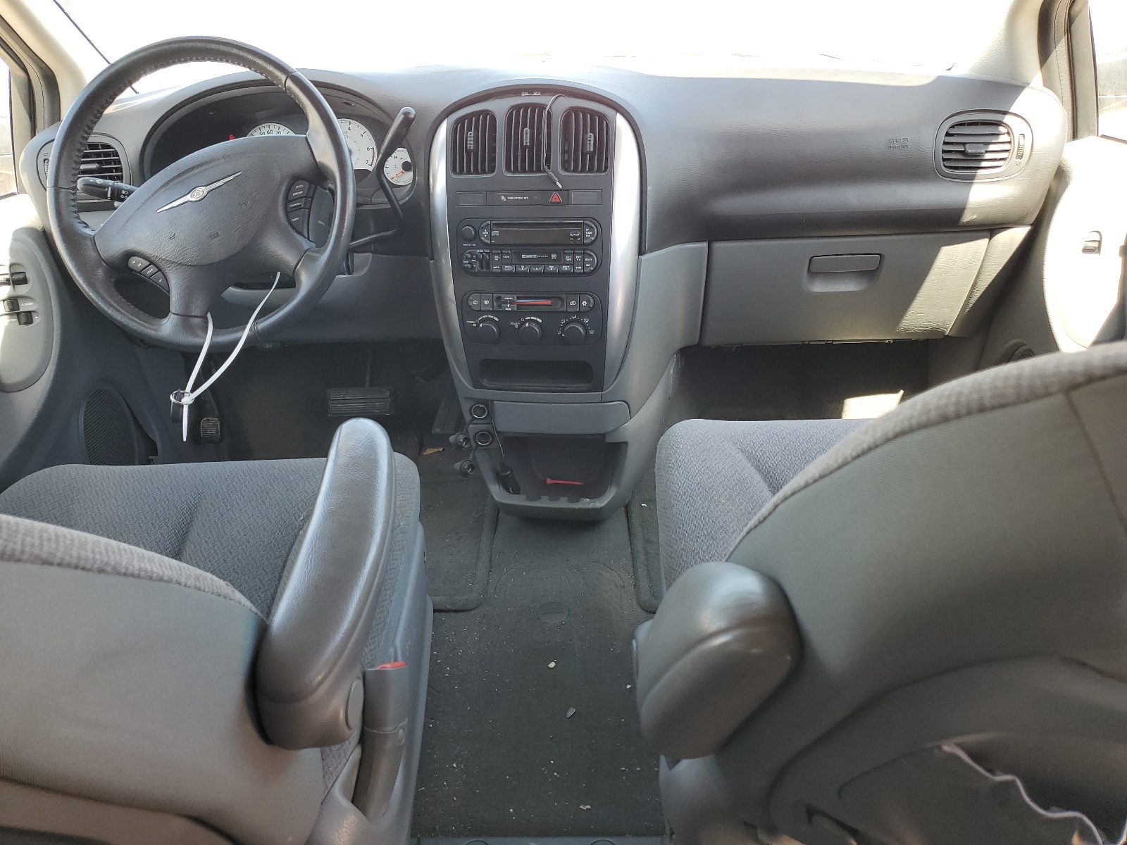 2C4GP54L95R180569 2005 Chrysler Town & Country Touring