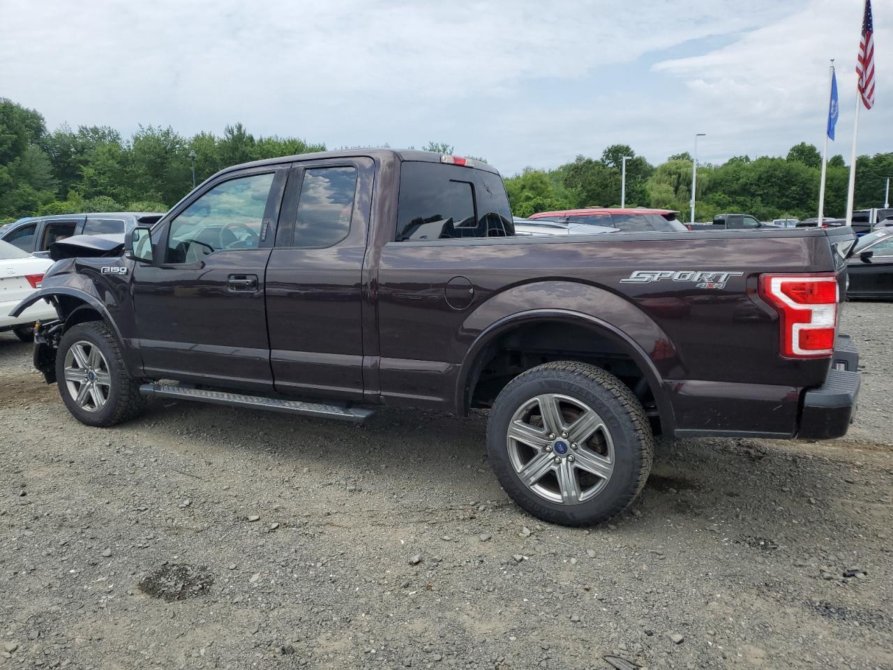 2018 Ford F150 Super Cab VIN: 1FTFX1EG8JFB00251 Lot: 62830514