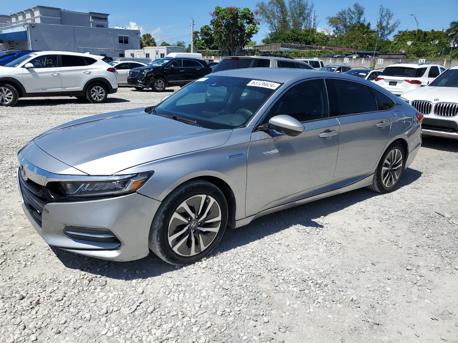 2018 Honda Accord Hybrid vin: 1HGCV3F11JA002501