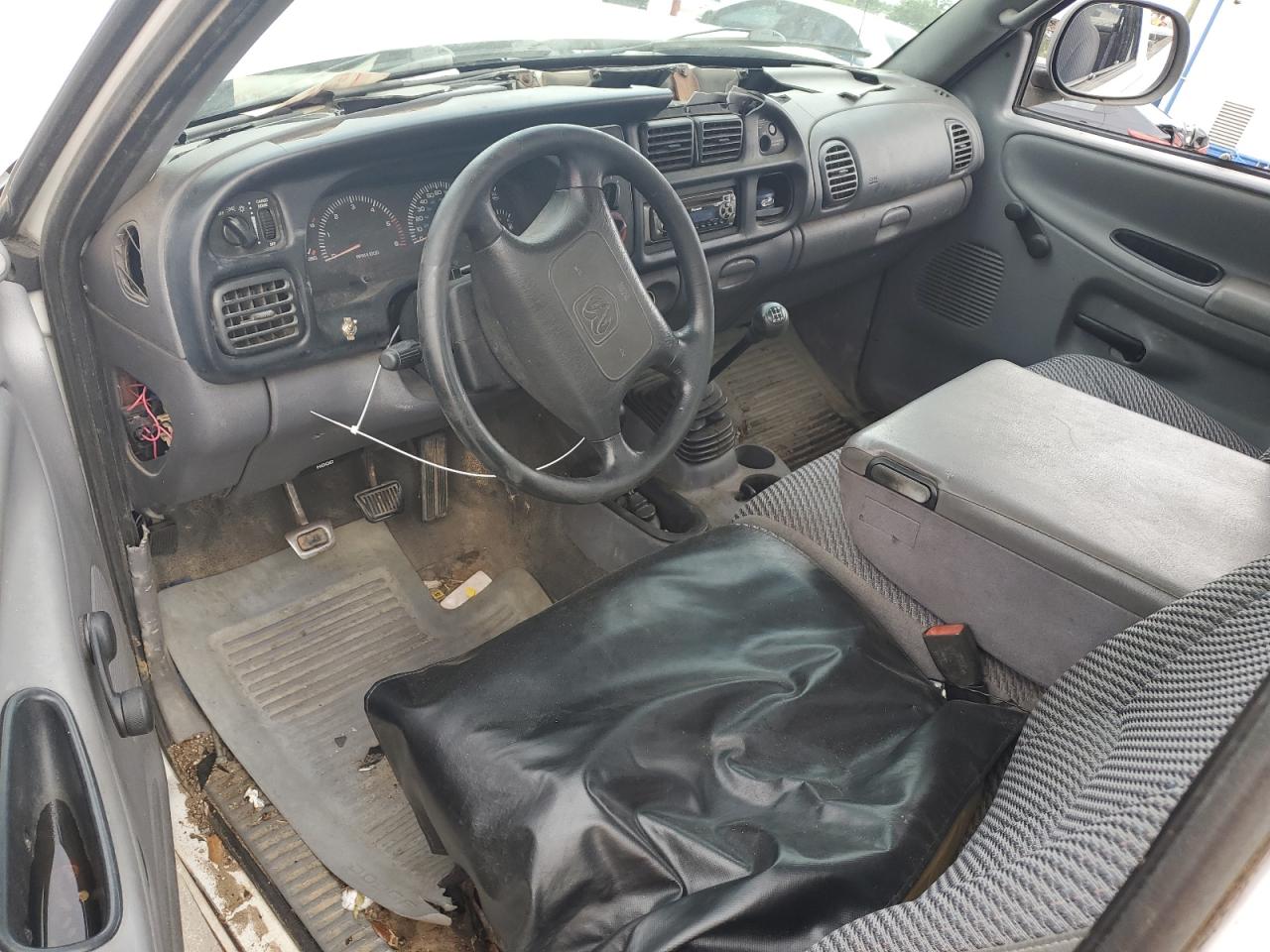 2000 Dodge Ram 1500 VIN: 1B7HF16Y5YS617480 Lot: 62851054