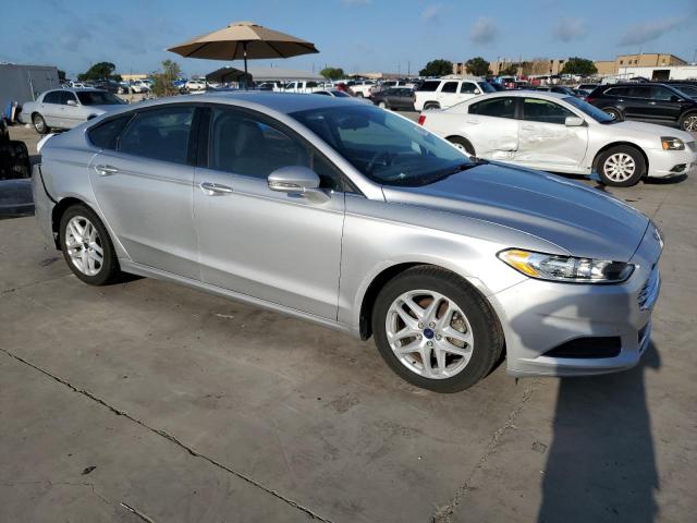  FORD FUSION 2016 Серебристый