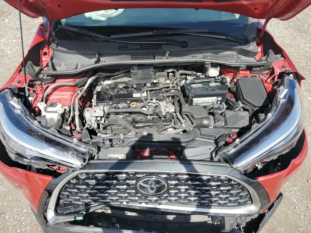 7MUDAABG5NV035822 2022 Toyota Corolla Cross Xle