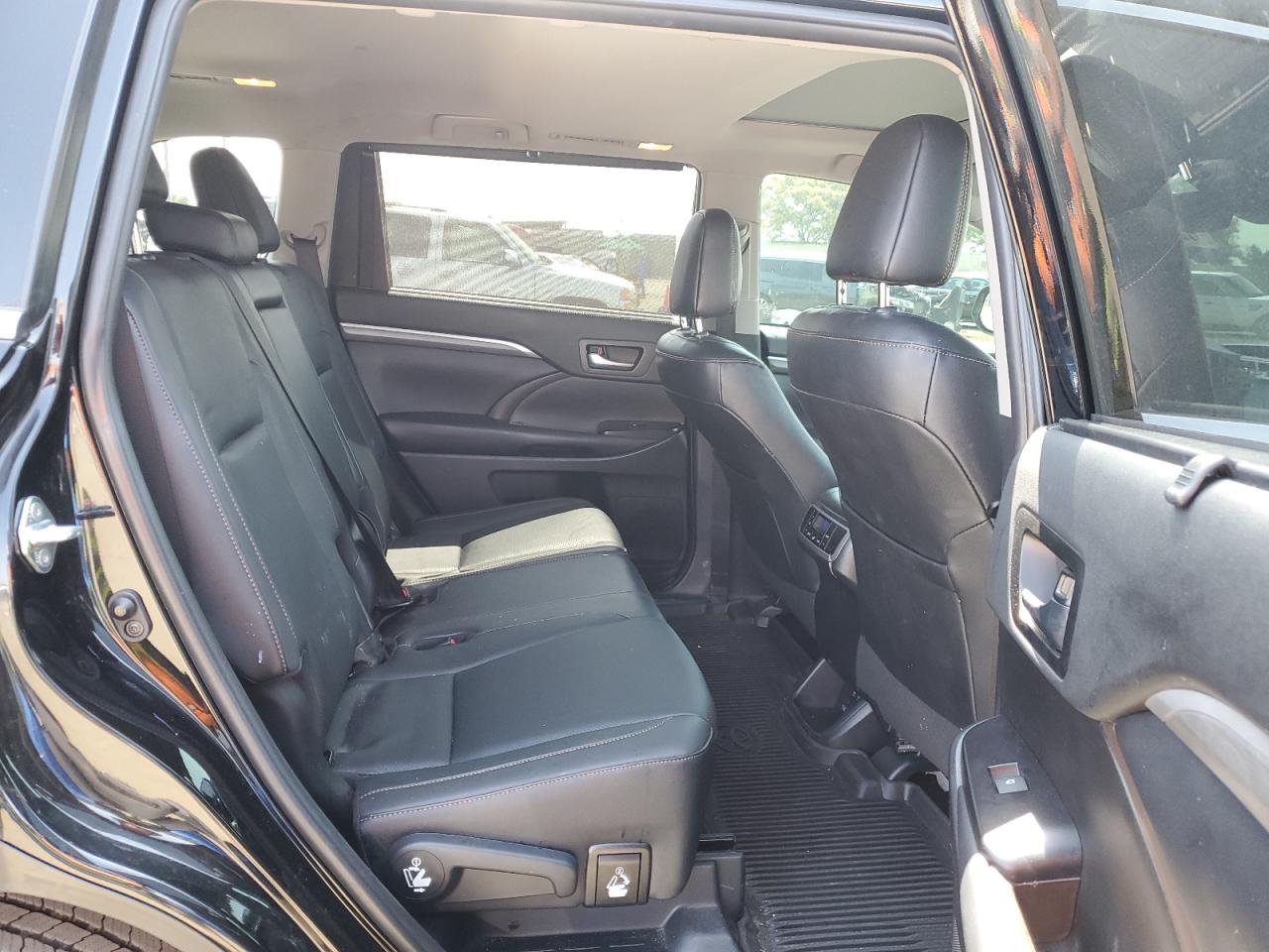2019 Toyota Highlander Limited VIN: 5TDDZRFH1KS961604 Lot: 62270694