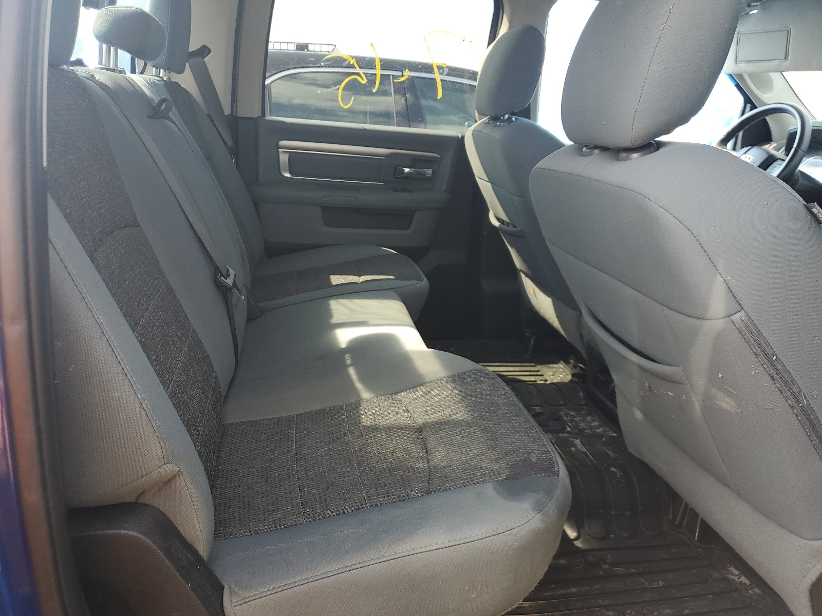 1C6RR7LT7KS626008 2019 Ram 1500 Classic Slt