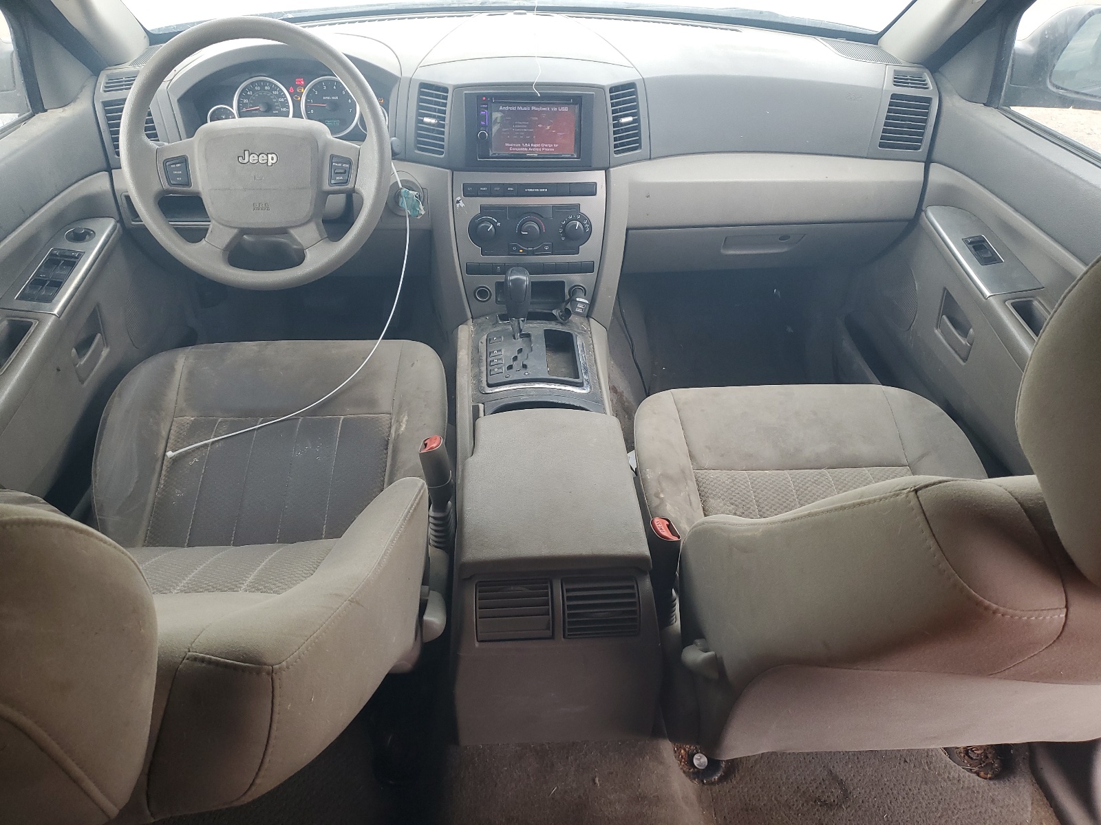 1J4GR48K25C684339 2005 Jeep Grand Cherokee Laredo