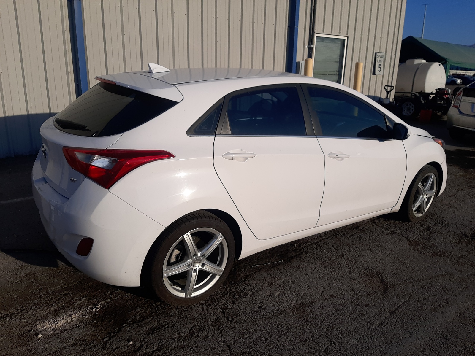 2016 Hyundai Elantra Gt vin: KMHD35LH3GU270569