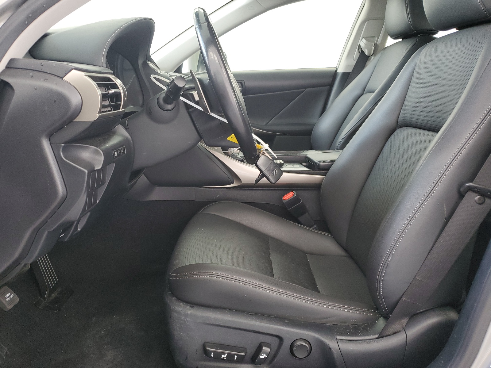 JTHBA1D21G5001578 2016 Lexus Is 200T