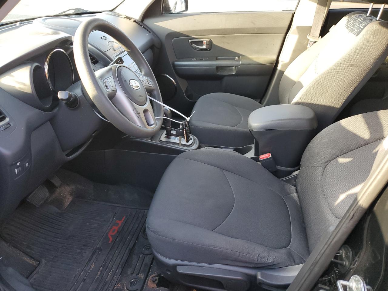 2010 Kia Soul + VIN: KNDJT2A28A7183437 Lot: 62255234