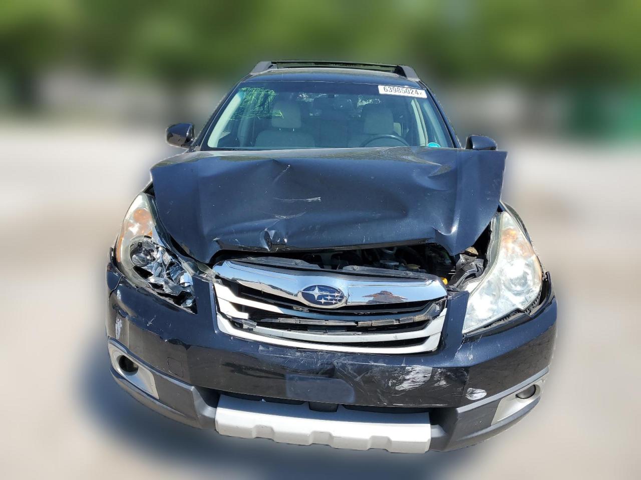 2011 Subaru Outback 3.6R Limited VIN: 4S4BRDLC5B2440973 Lot: 63985024