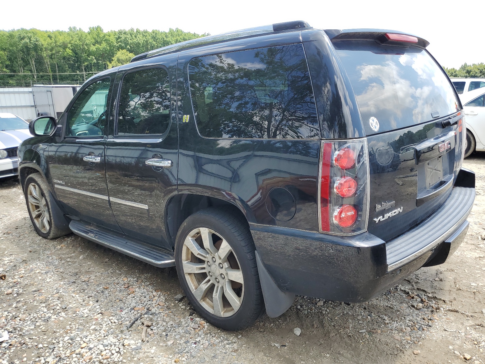 2012 GMC Yukon Denali Hybrid vin: 1GKS2GEJ8CR239782