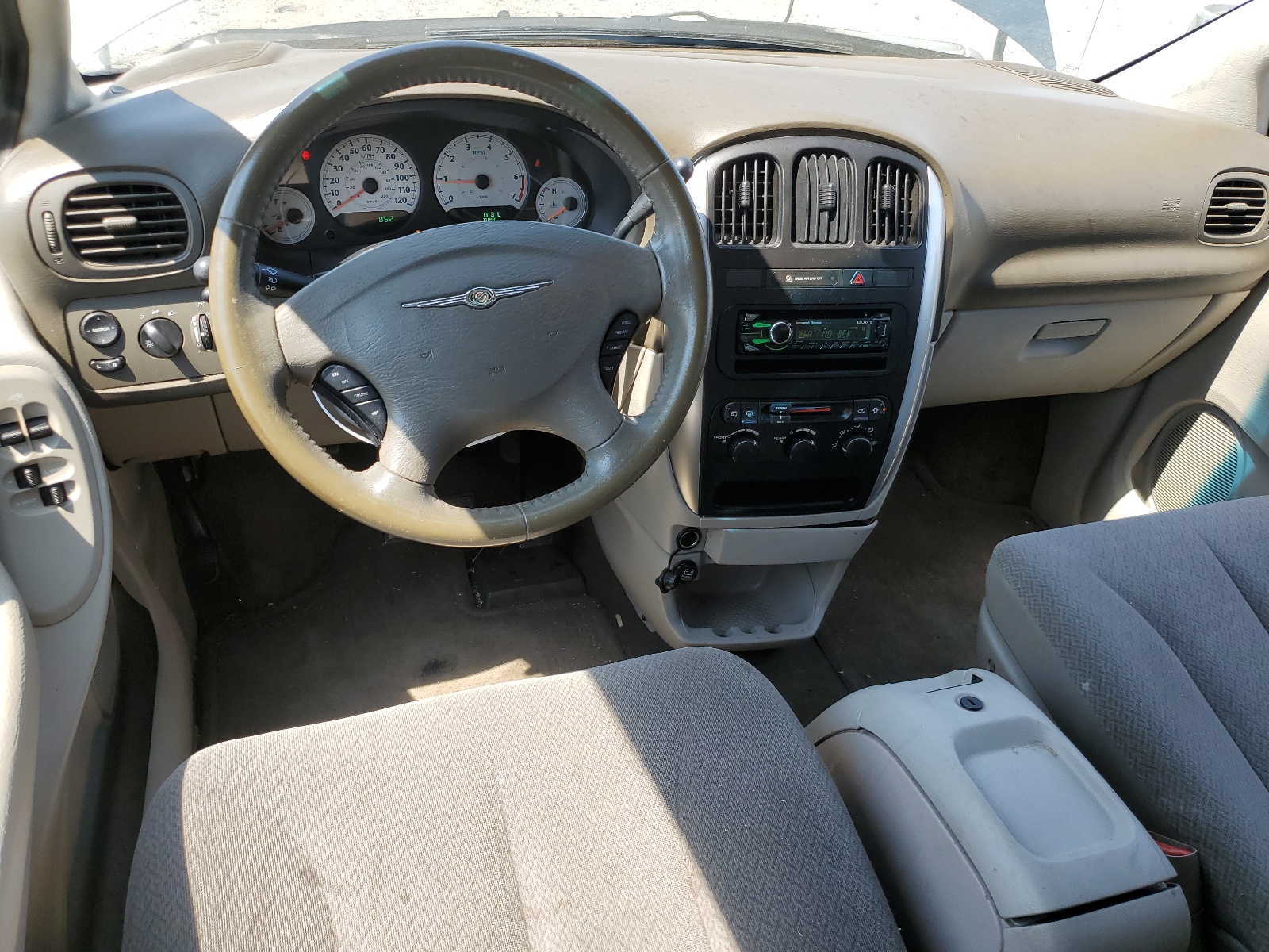 2A8GP54L06R667203 2006 Chrysler Town & Country Touring