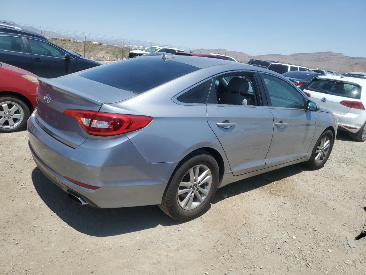 2017 Hyundai Sonata - Image 3