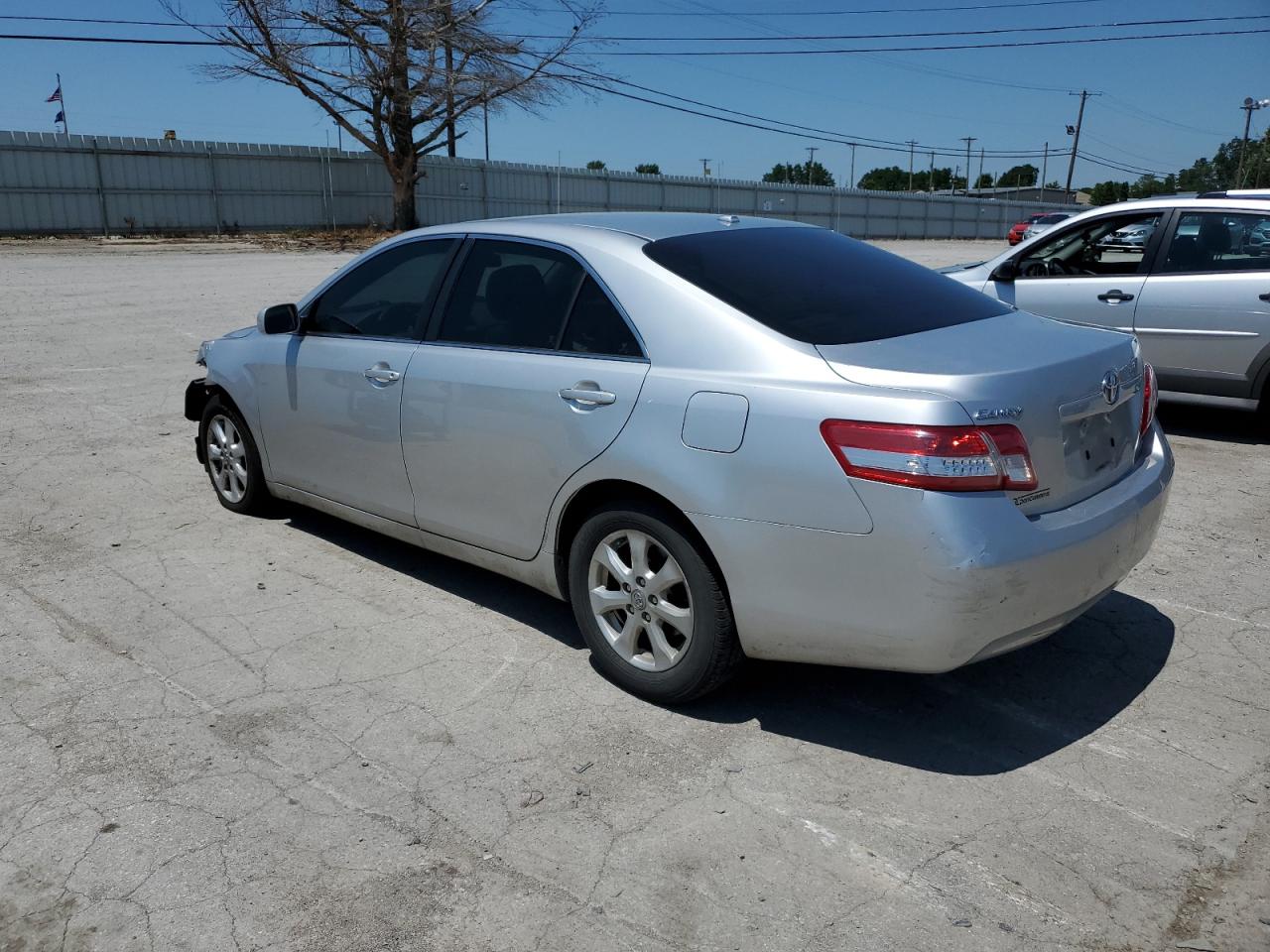 2011 Toyota Camry - Image 2