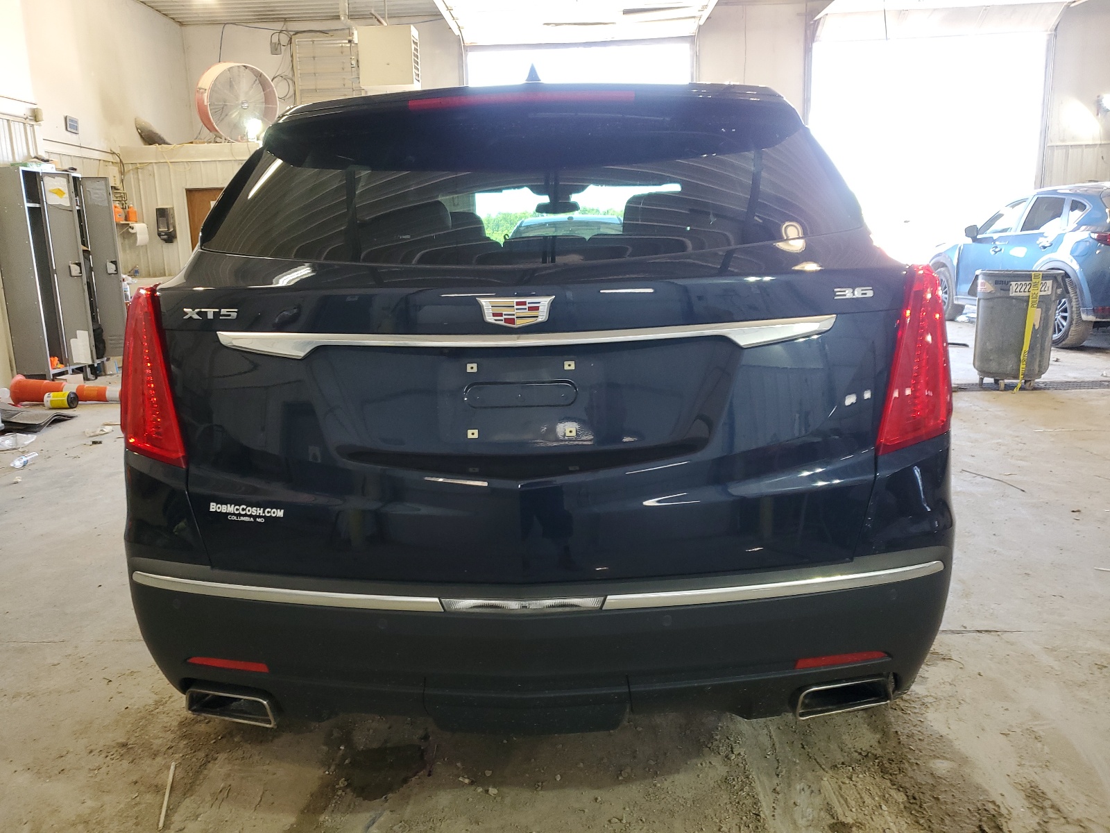 1GYKNCRS0HZ218568 2017 Cadillac Xt5 Premium Luxury