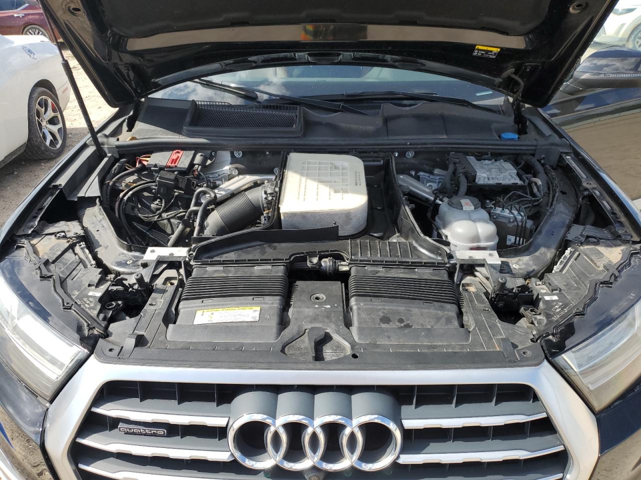 WA1LHAF73JD042277 2018 Audi Q7 Premium Plus