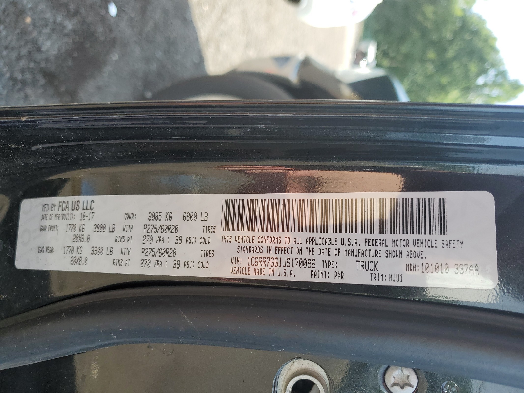 1C6RR7GG1JS170096 2018 Ram 1500 Slt