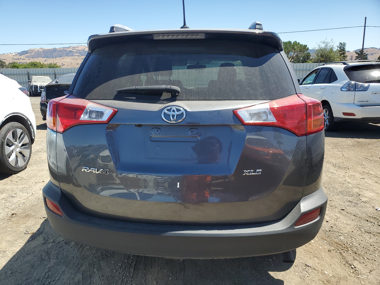 2T3WFREV4FW229626 2015 Toyota Rav4 Xle