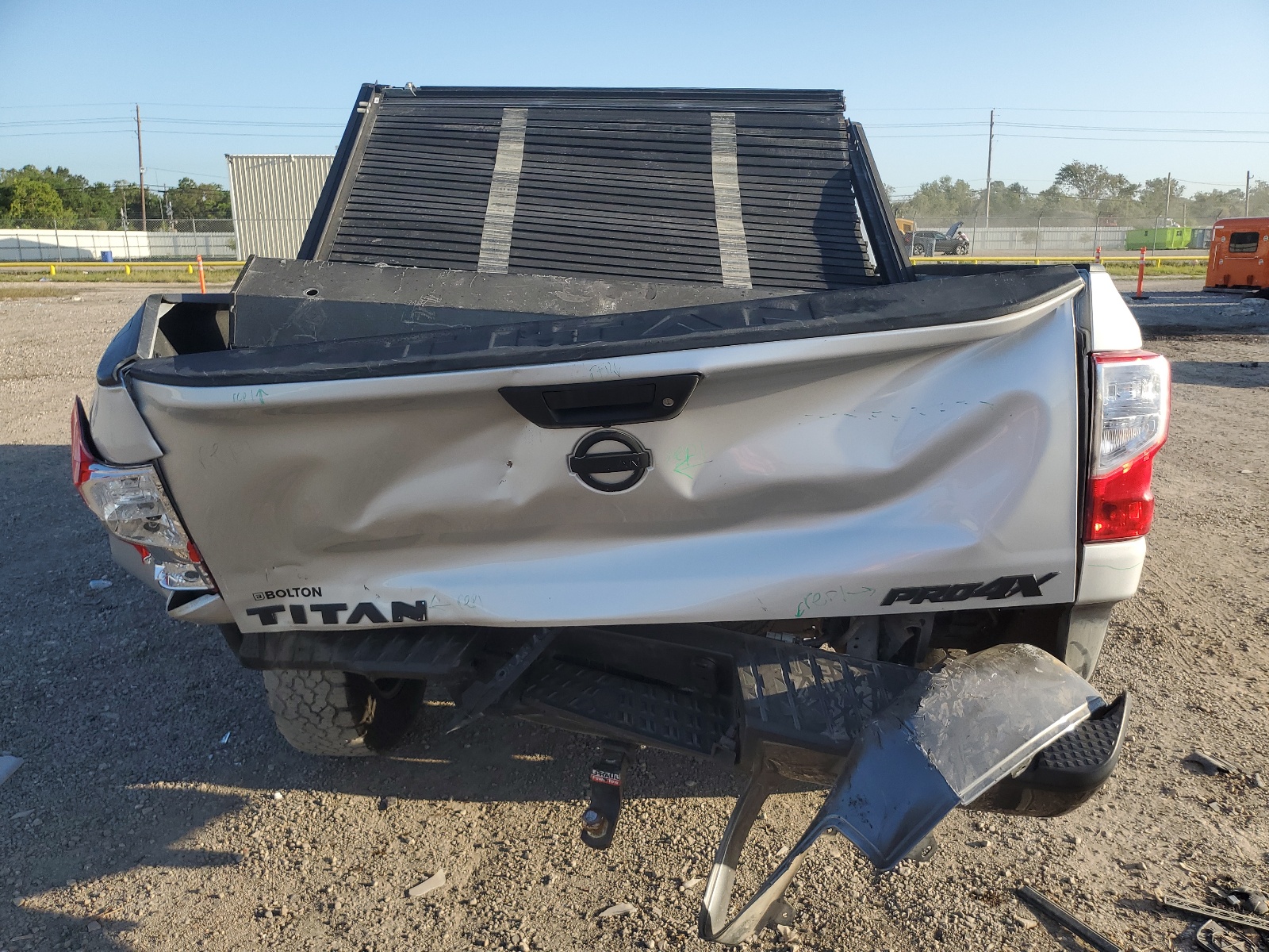 1N6AA1E53KN531885 2019 Nissan Titan Sv