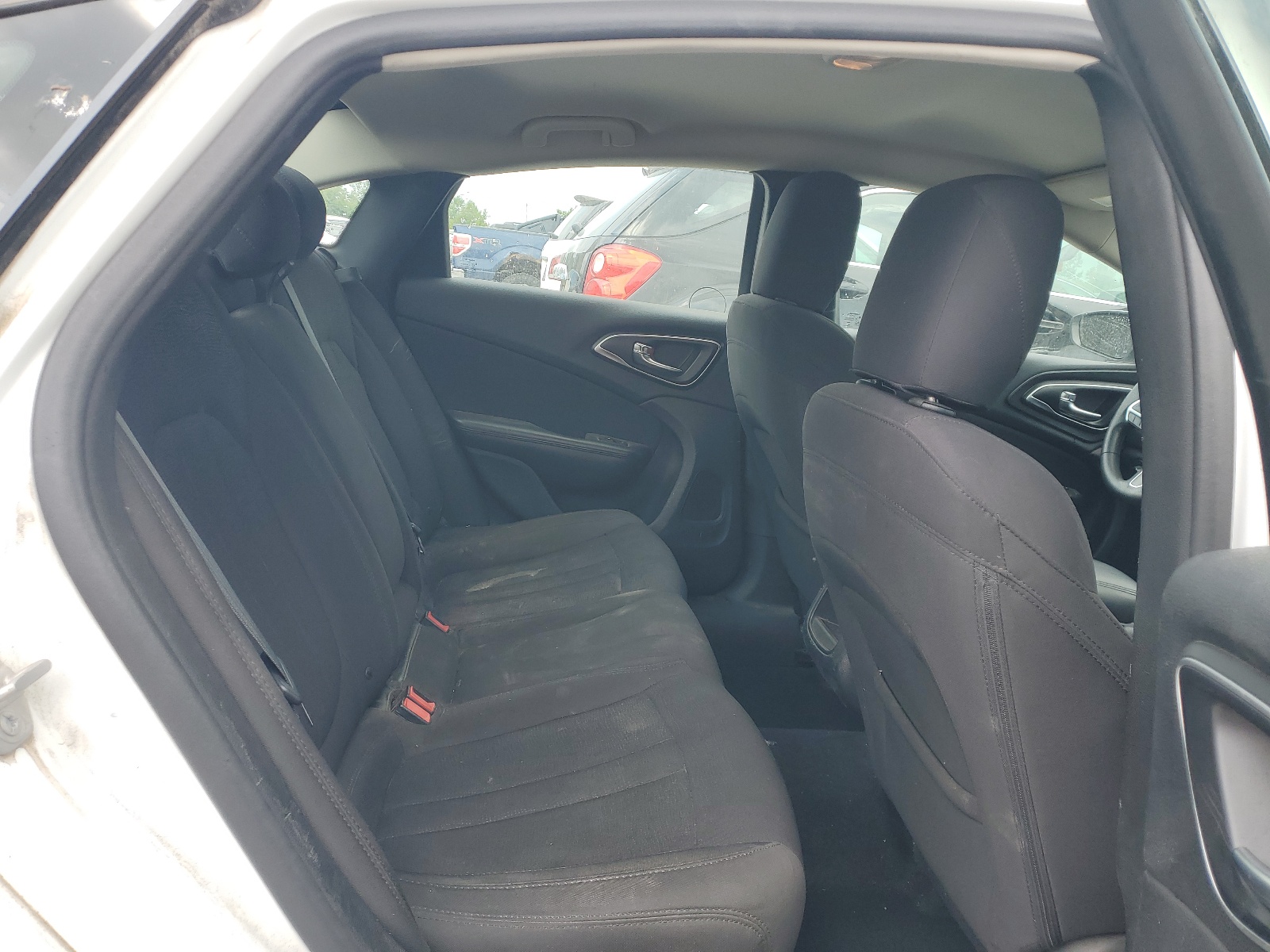 1C3CCCABXFN584574 2015 Chrysler 200 Limited