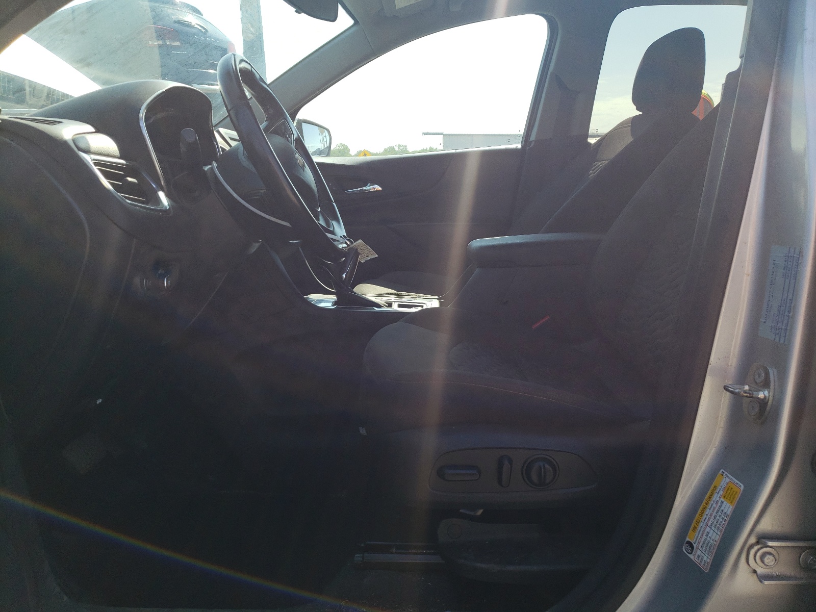 3GNAXJEV1JL387230 2018 Chevrolet Equinox Lt