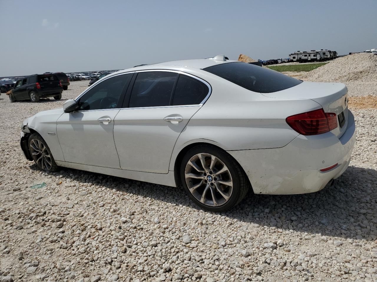 WBA5B1C53GG554239 2016 BMW 5 SERIES - Image 2