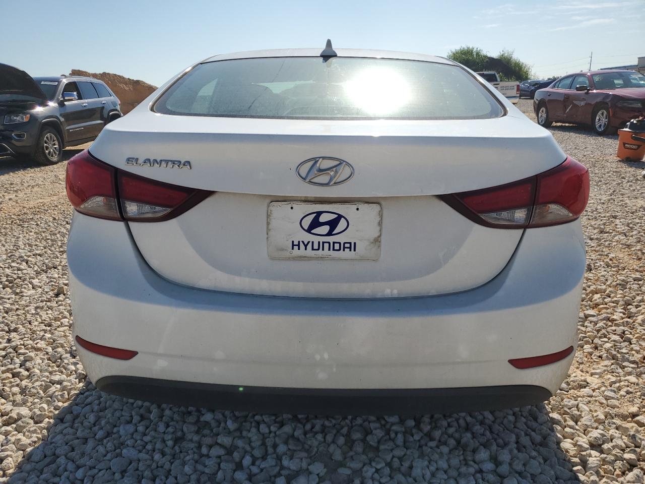 2015 Hyundai Elantra Se VIN: 5NPDH4AE1FH647143 Lot: 62547864