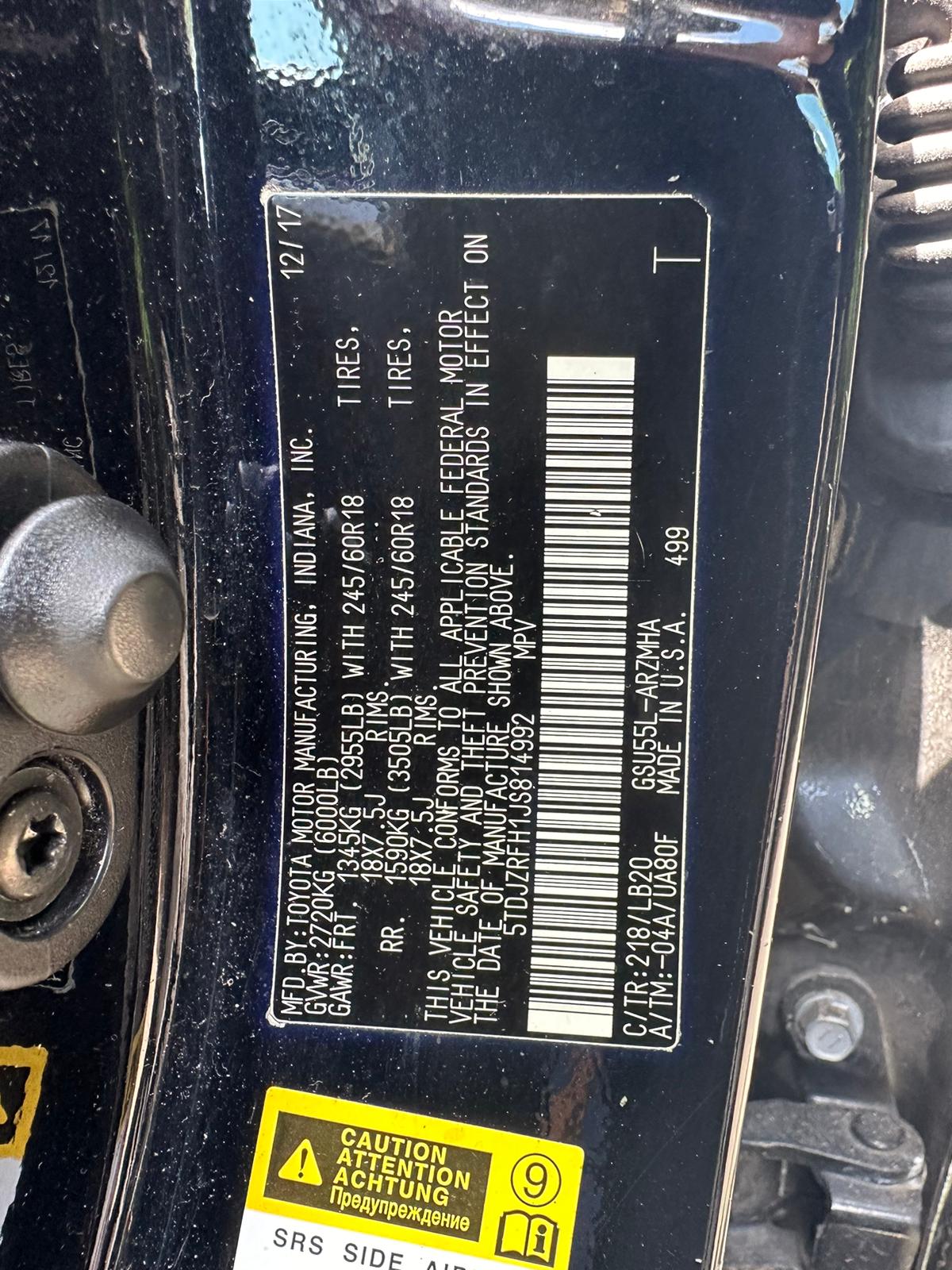 5TDJZRFH1JS814992 2018 Toyota Highlander Se