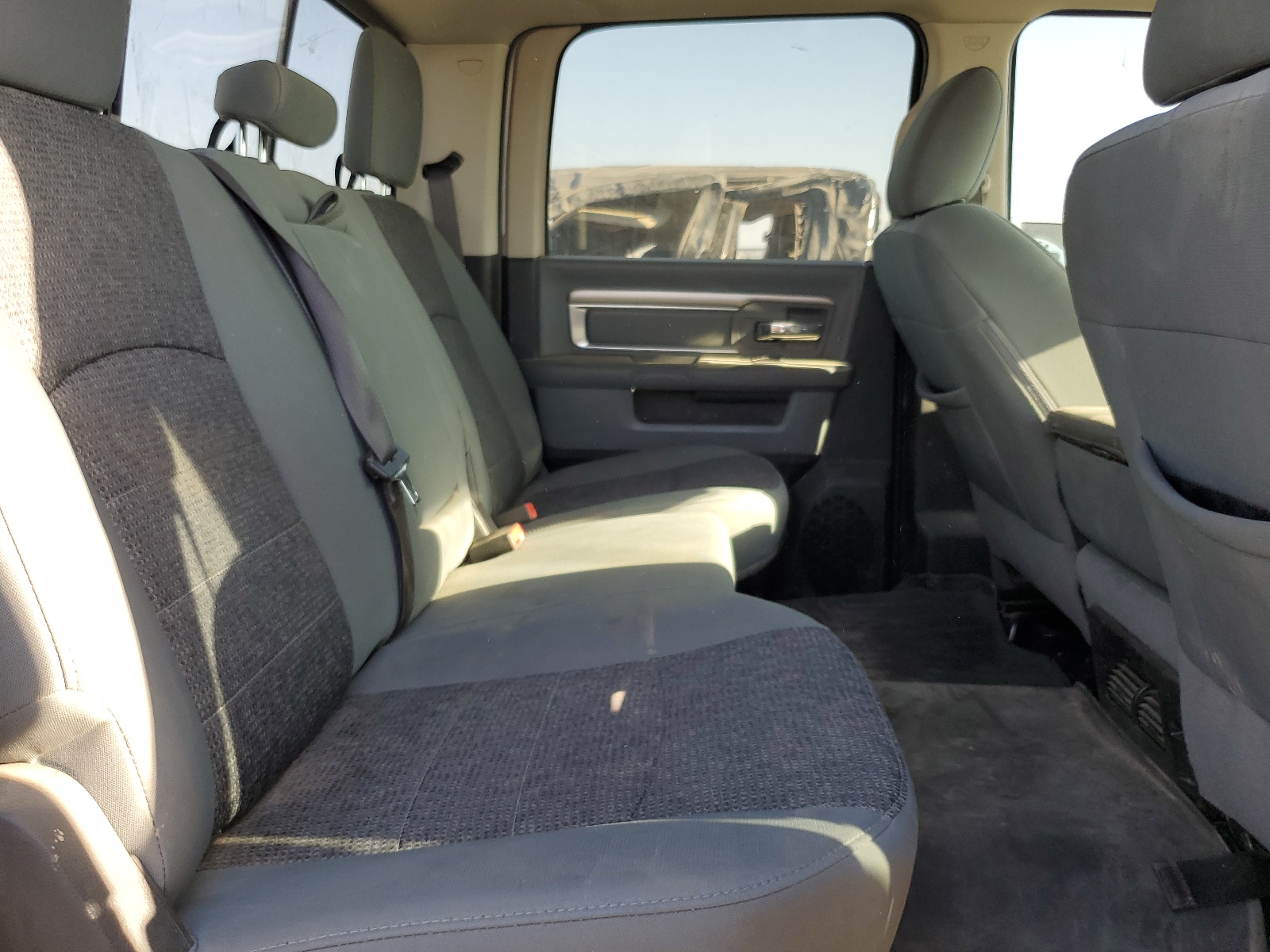 3C63RRHL5JG353232 2018 Ram 3500 Slt