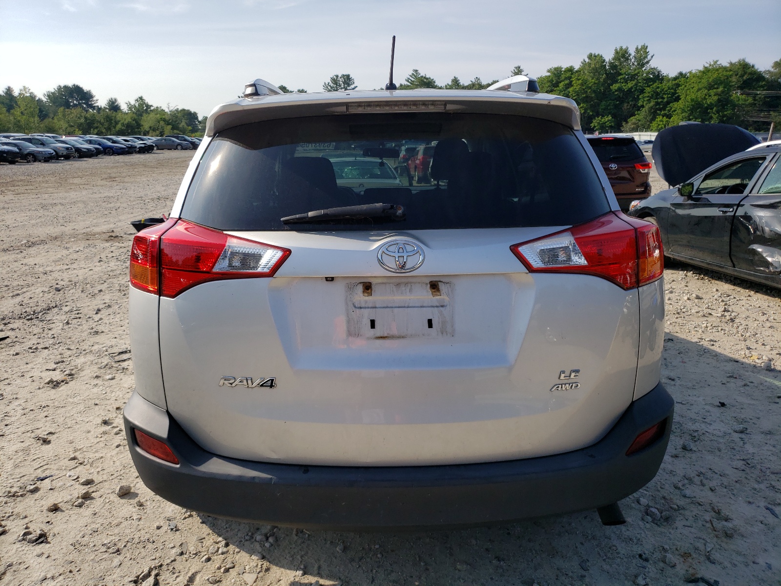 2T3BFREV8FW299290 2015 Toyota Rav4 Le