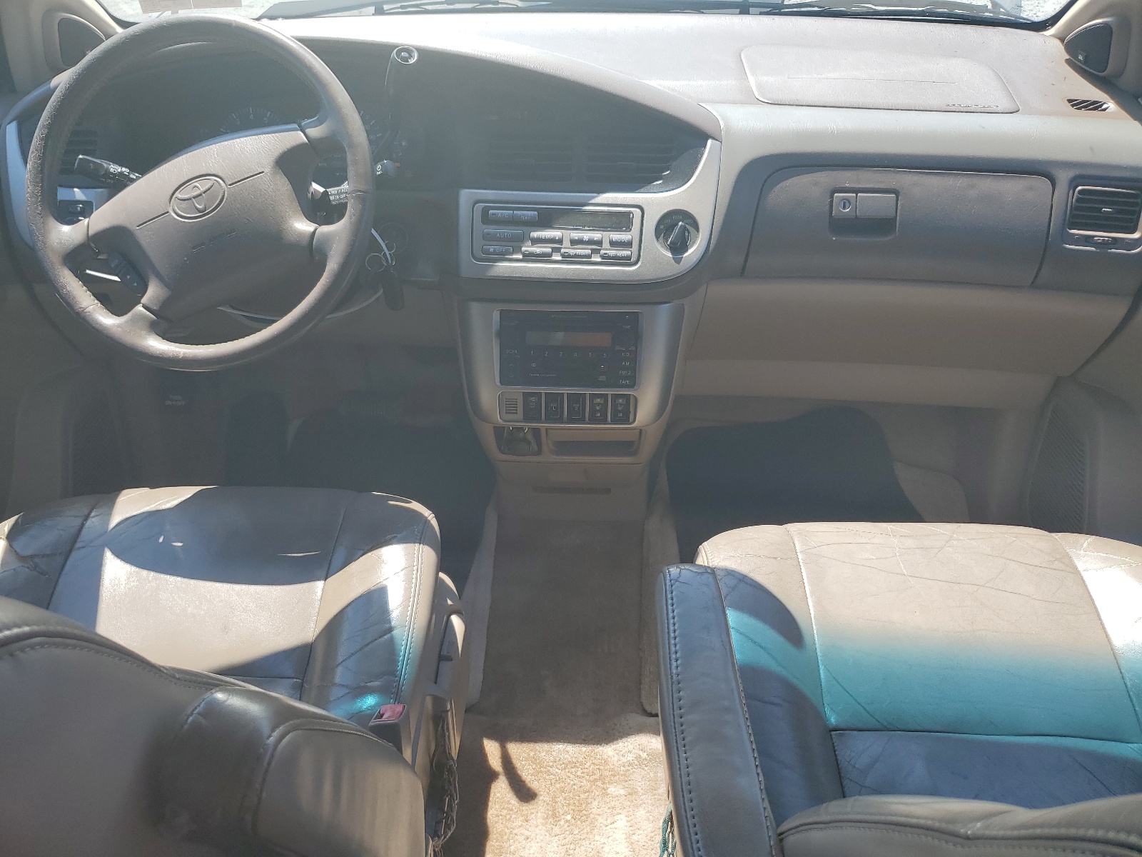 4T3ZF13C51U370021 2001 Toyota Sienna Le