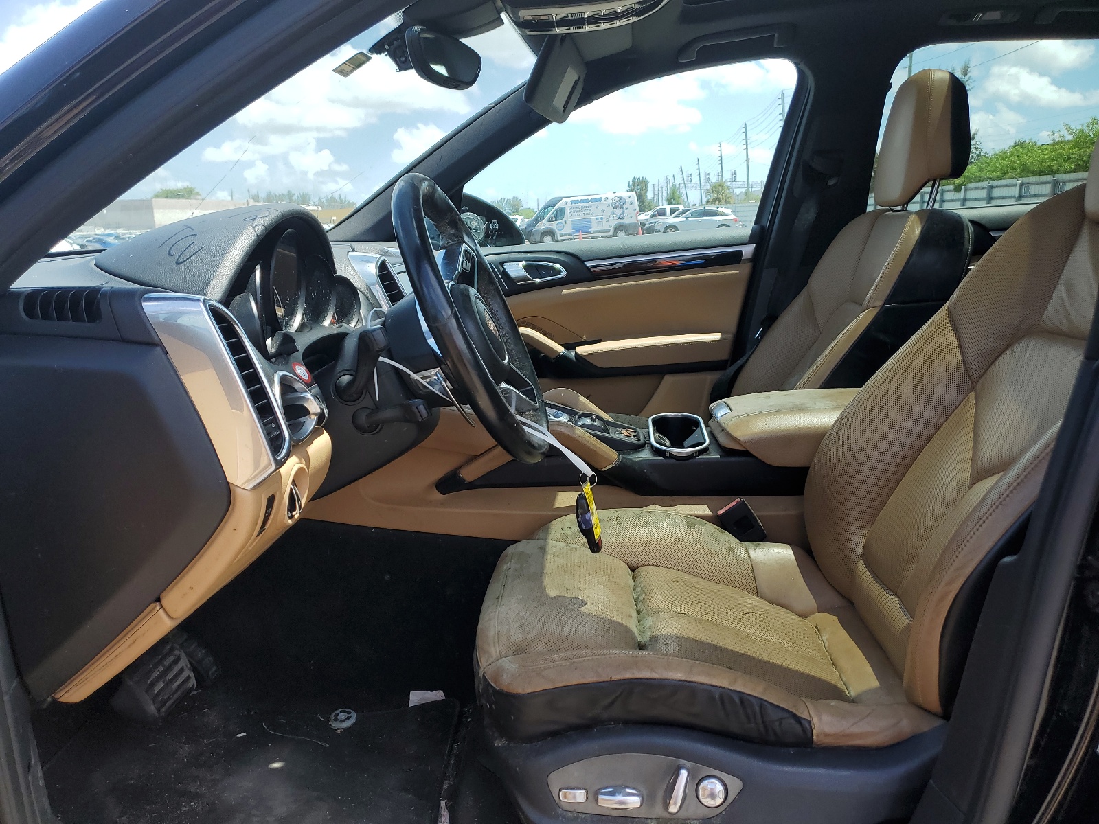 2016 Porsche Cayenne vin: WP1AA2A20GLA06241