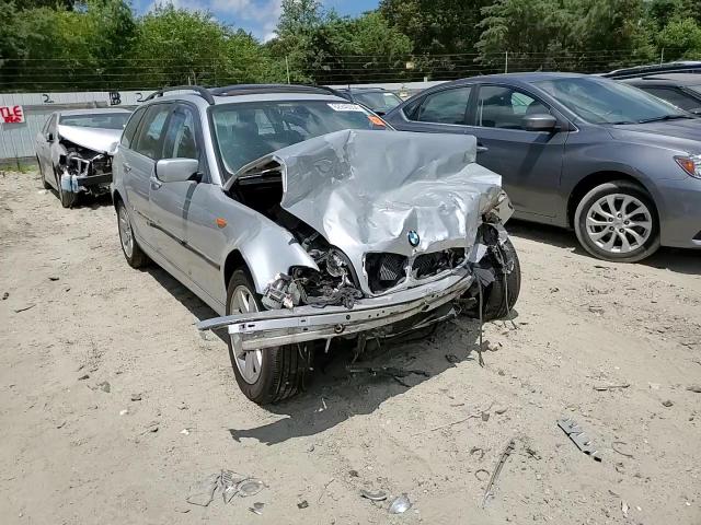 2004 BMW 325 Xit VIN: WBAEP33434PF04315 Lot: 62240054