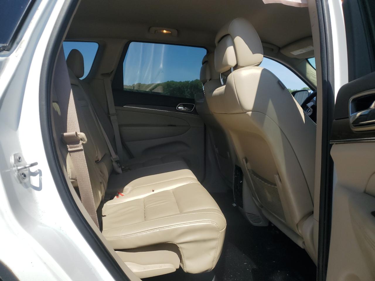 2015 Jeep Grand Cherokee Limited VIN: 1C4RJFBGXFC241041 Lot: 62101644