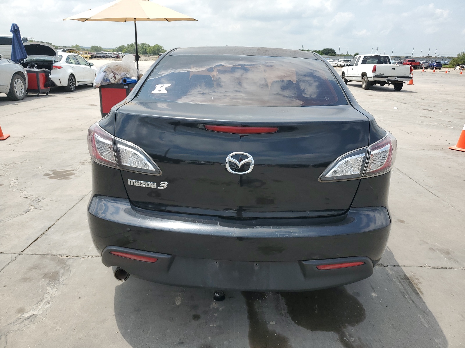 JM1BL1VF2B1438504 2011 Mazda 3 I