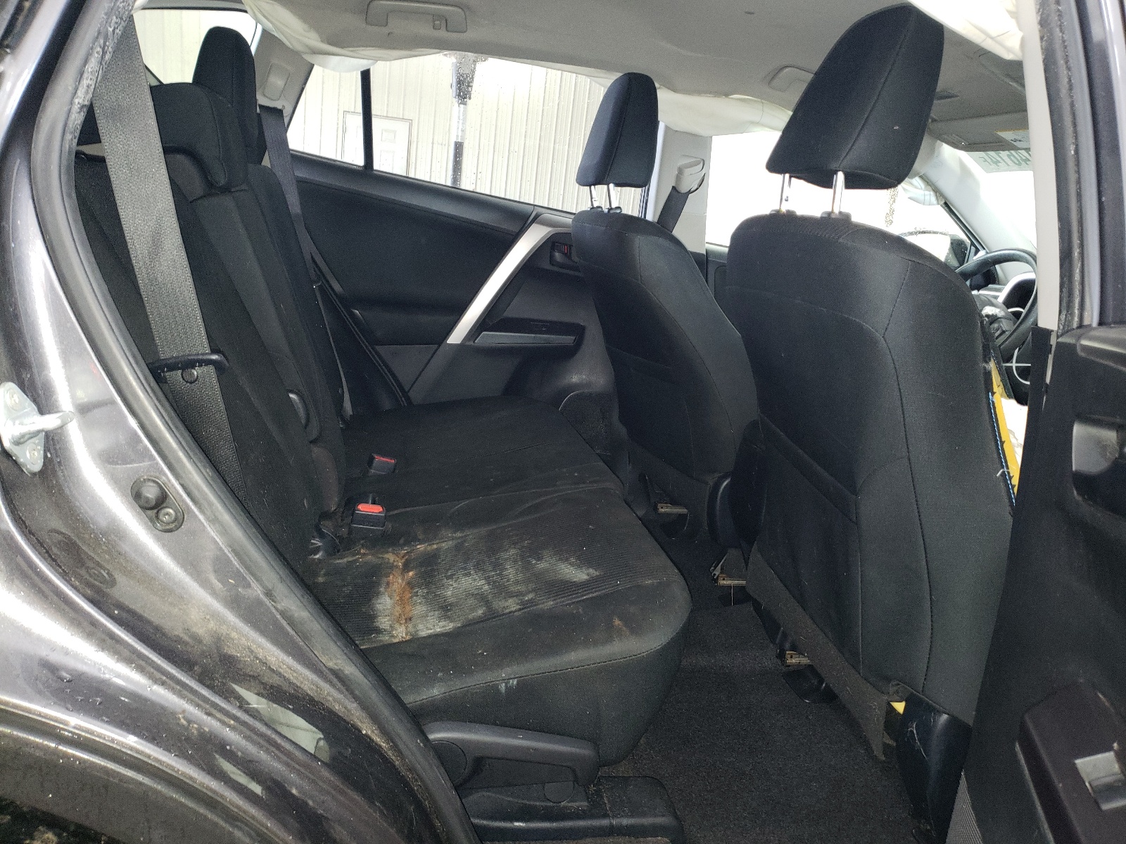 JTMBFREVXJJ182124 2018 Toyota Rav4 Le