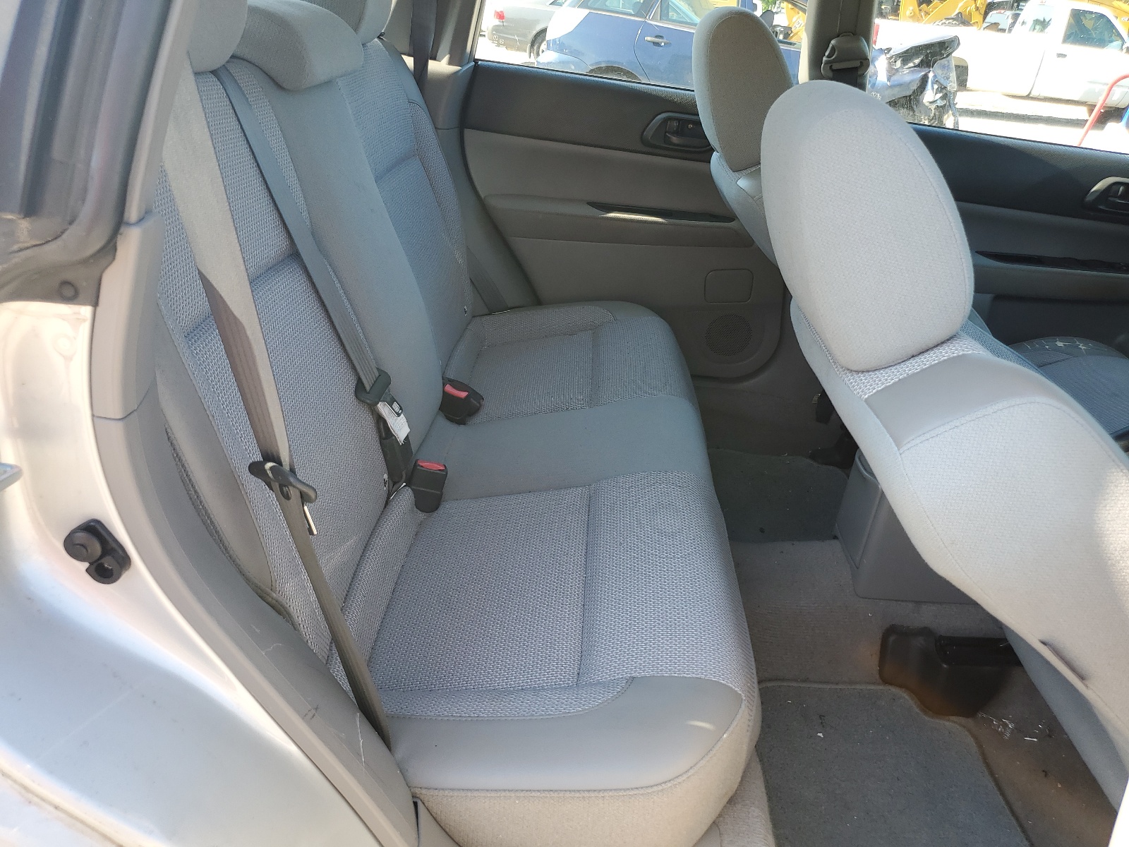 JF1SG63694H746435 2004 Subaru Forester 2.5X