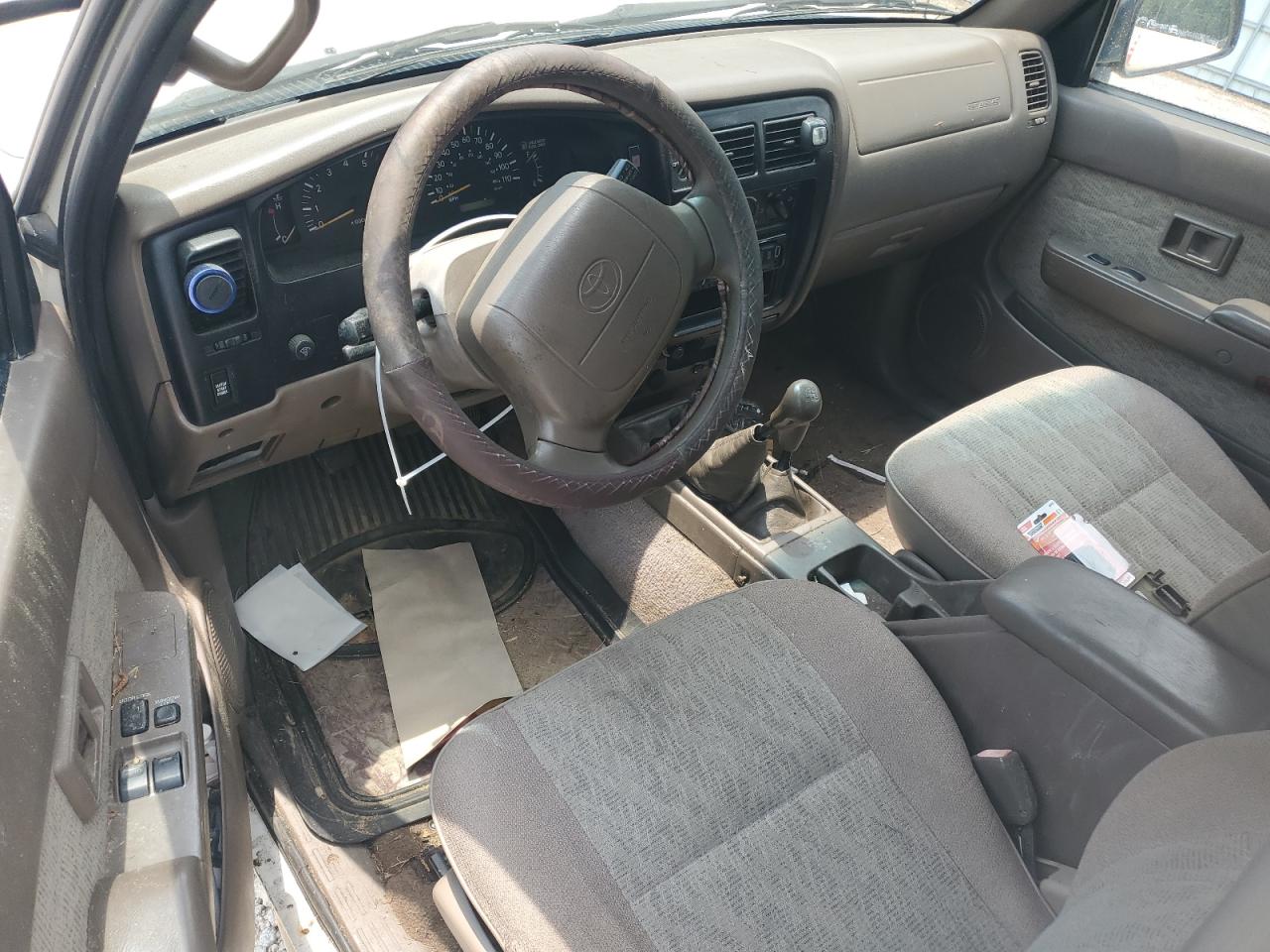 1999 Toyota Tacoma Xtracab VIN: 4TAWM72N7XZ562169 Lot: 62595234