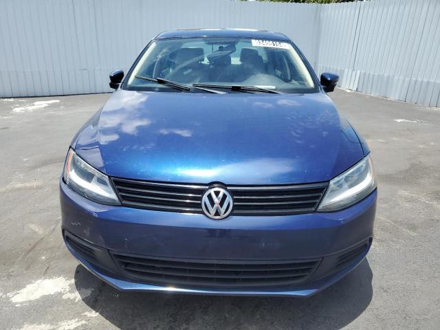 Седани VOLKSWAGEN JETTA 2012 Синій