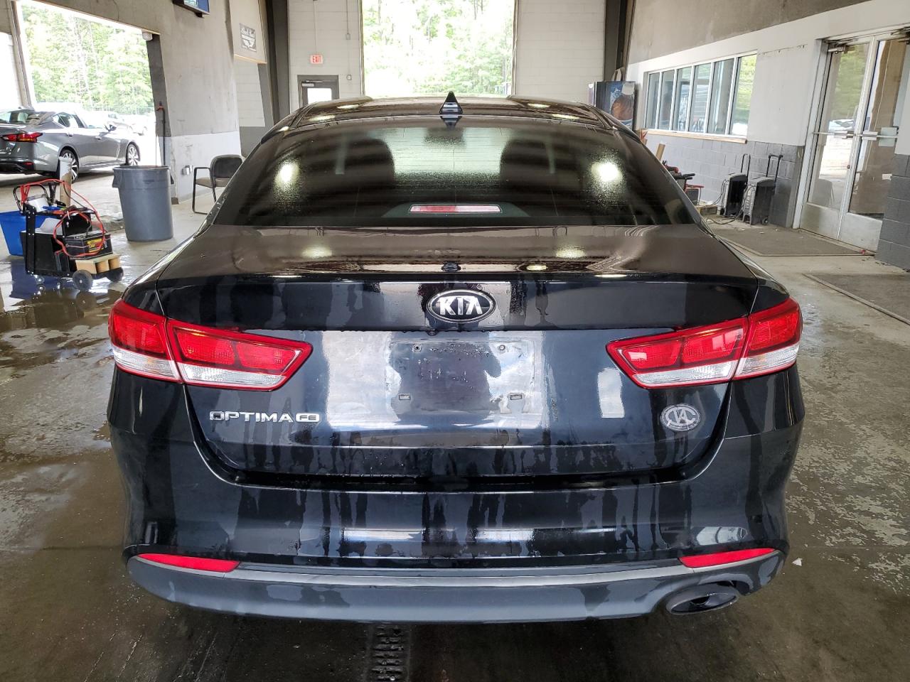 2017 Kia Optima Lx VIN: 5XXGT4L39HG155868 Lot: 61237144