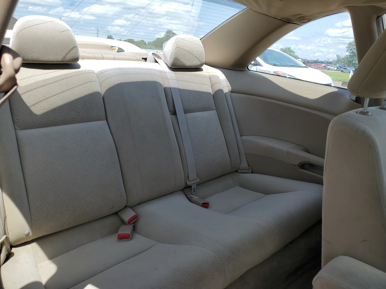 1HGEM219X3L030131 2003 Honda Civic Ex