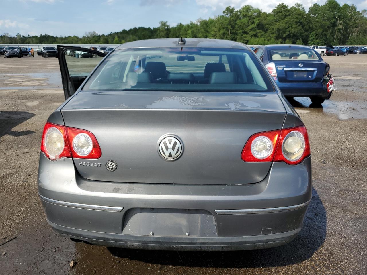 2006 Volkswagen Passat 2.0T Luxury VIN: WVWEK93C26P016534 Lot: 64090454